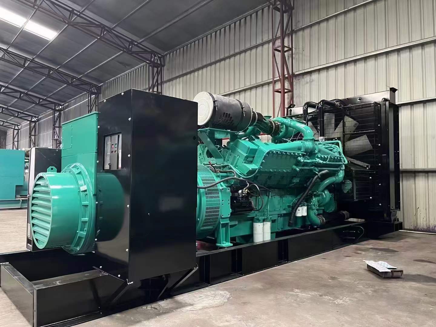 博望如何降低 800kW 柴油发电机输出电流的波动？