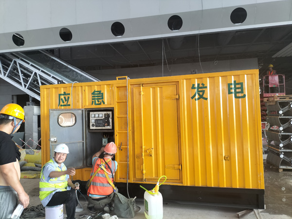 博望怎样判断空气滤清器是否需要更换？